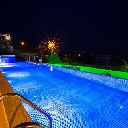 빌라 Seaview 4 Bedroom - 1167 *