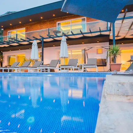 빌라 Seaview 4 Bedroom - 1167 *
