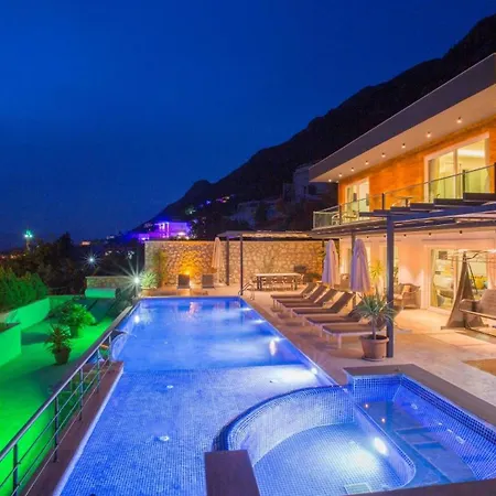 Seaview 4 Bedroom - 1167 빌라 칼칸