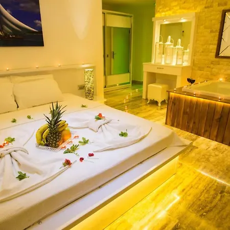 Seaview 4 Bedroom - 1167 Kalkan